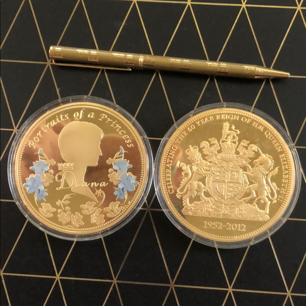 Queen Elizabeth II and Princess Diana gold coin